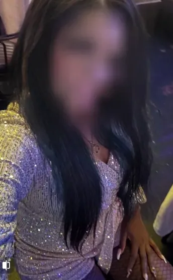 Carla, 36