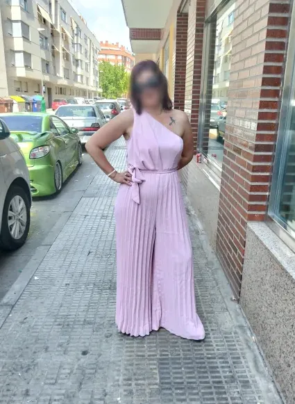 Linda, 39