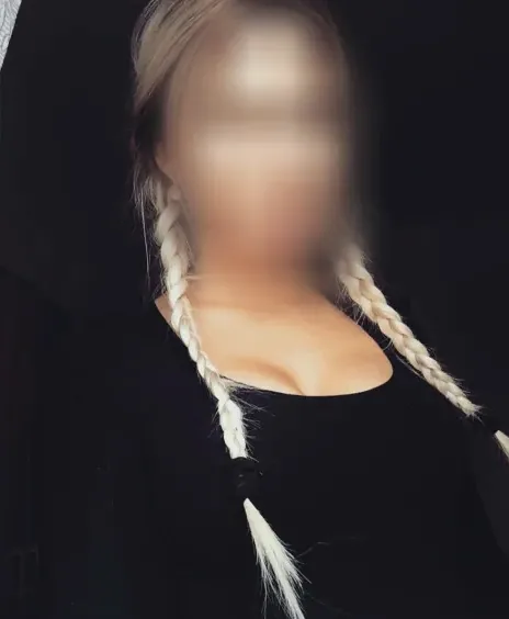 Maike, 26