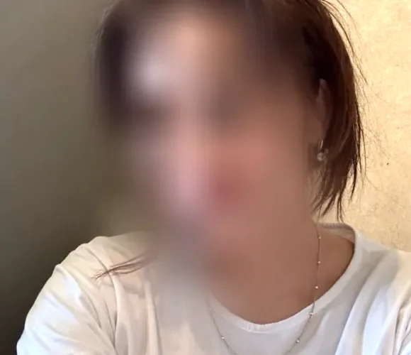 Marina, 35
