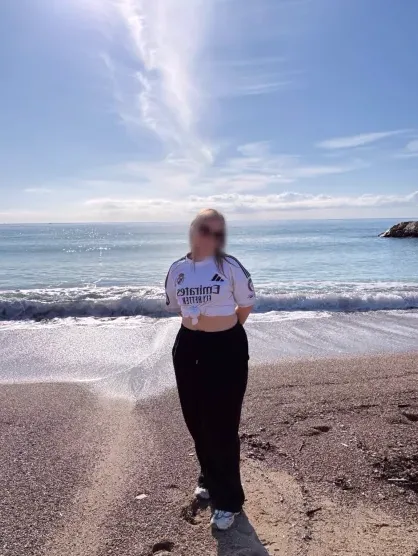 Nora, 20