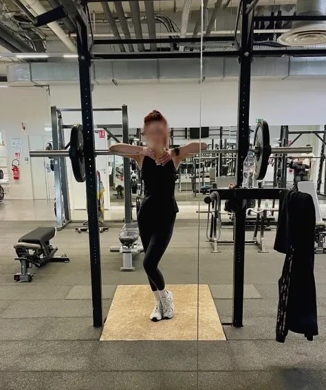 Saskia, 37